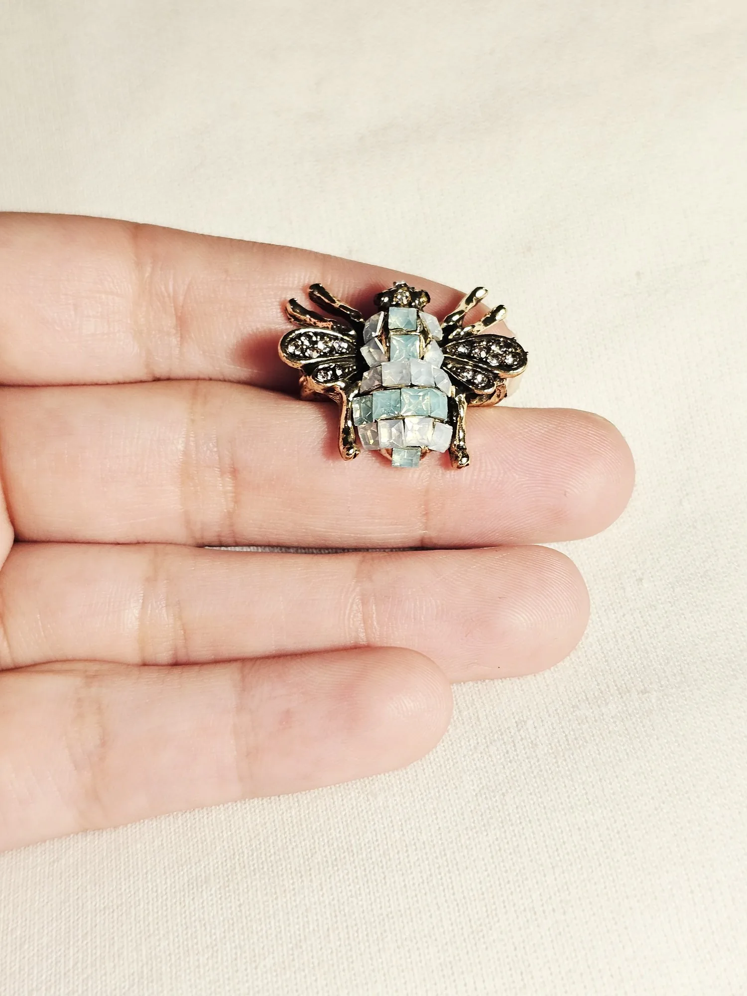 Mint Bee view 2